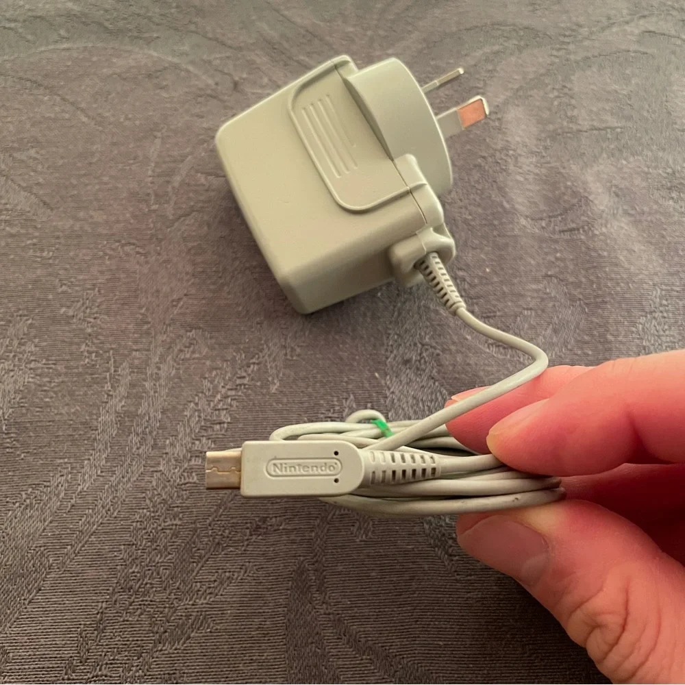 Official Genuine Nintendo AUS Wall AC Adapter Charger WAP-002 DSI/2DS/3DS